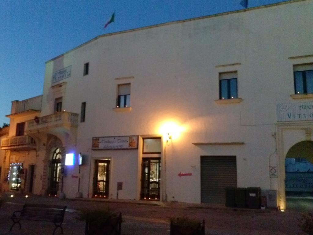 Albergo Vittoria Taviano  Dış mekan fotoğraf