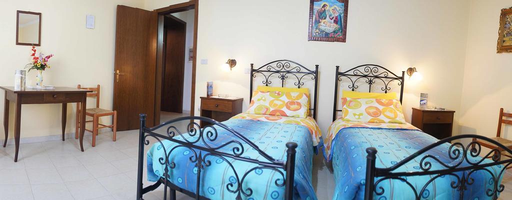 Albergo Vittoria Taviano  Dış mekan fotoğraf