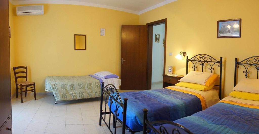 Albergo Vittoria Taviano  Dış mekan fotoğraf